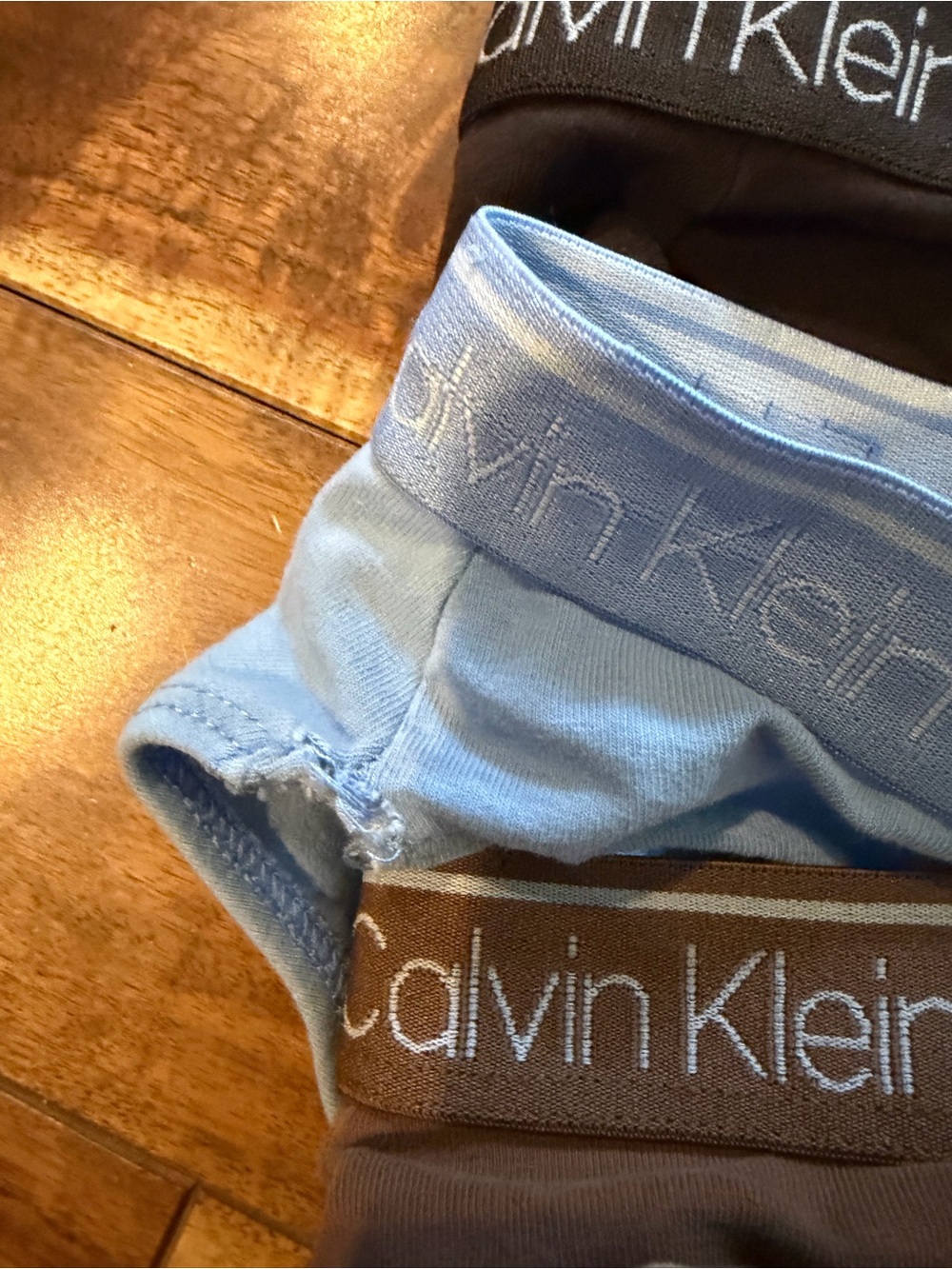 Calvin Klein Mixed Color Bikini Briefs Pack. Girl size large - Picture 2 of 3